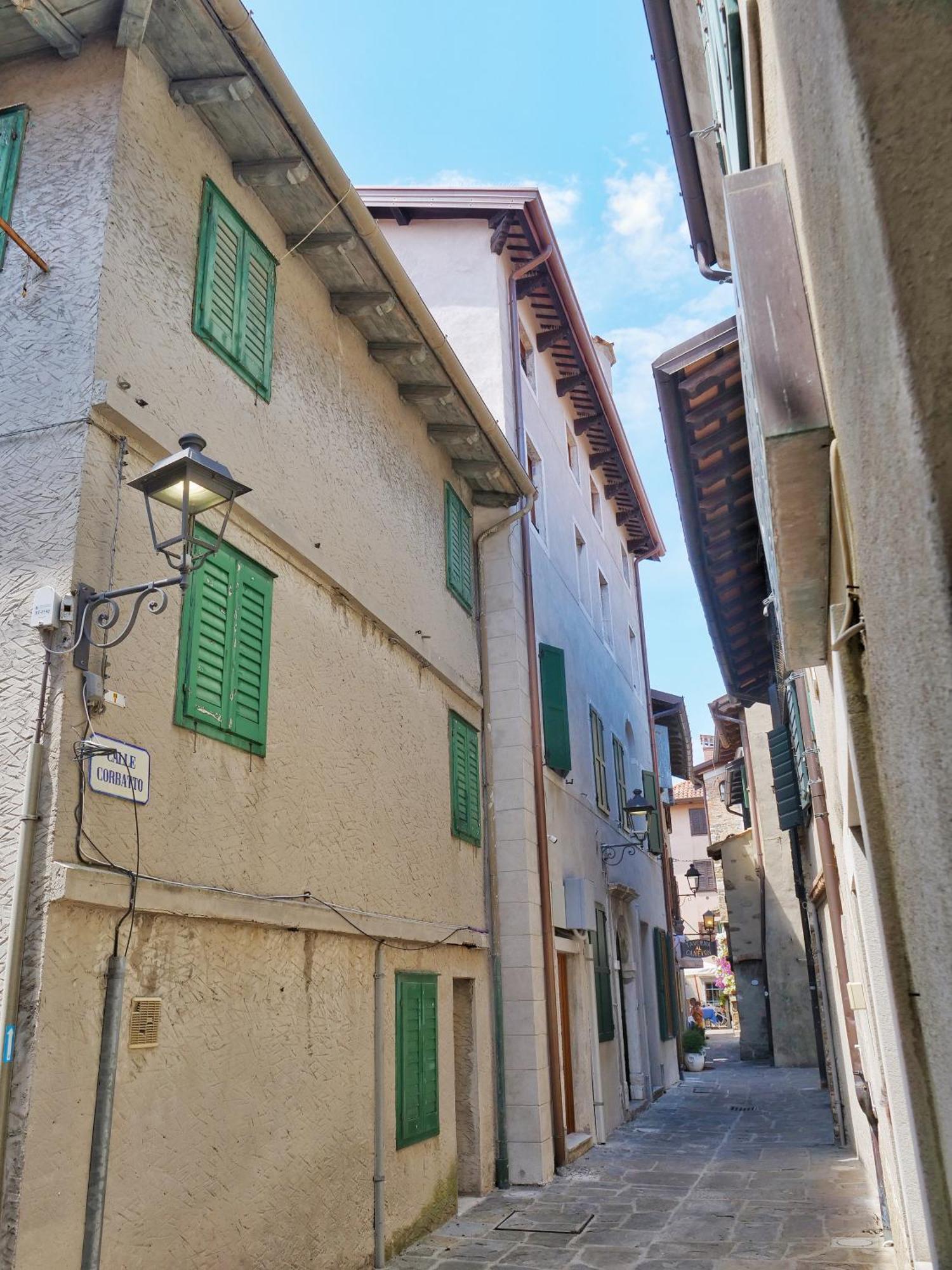 Castrum